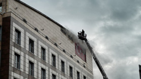 İstanbul'da polisevinde yangın paniği: İstanbul İl Emniyet Müdürü Selami Yıldız olay yerinde!