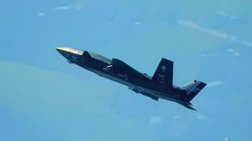 Bayraktar KIZILELMA'dan atış testi! LGK-82 ve TEBER-82 mühimmatlarıyla hedefi tam isabetle vurdu