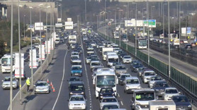 İstanbul'da haftanın ilk iş gününde trafik yoğunluğu yaşanıyor