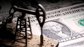 Hürmüz Boğazı’nda kriz: İran üç gemiye el koydu, petrol 101 doları aştı