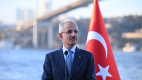 Bakan Uraloğlu rakamları açıkladı! Boğazlarda hareketlilik zirvede: 4 ayda 26 bin gemi