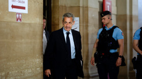 Eski Fransa Cumhurbaşkanı Sarkozy hakkında hapis cezası ve siyasi yasak talebi