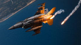 Dosta güven düşmana korku! Gök Vatan'ın aslanları hayran bıraktı! İşte EFES-2026 Tatbikatı'ndan inanılmaz kareler