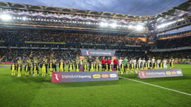 Eyüpspor’un 2.golü kızdırdı! Fenerbahçe taraftarından şok protesto!