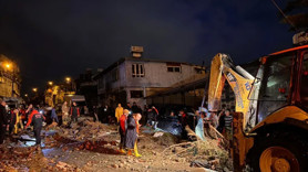 Hatay'da sağanak felaketi! Köprü çöktü ve araçlar sürüklendi: 1 ölü, 3 yaralı