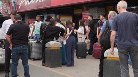 Bayram dönüşü otogarda yoğunluk