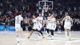 Yaprak dökümü başladı! Fenerbahçe Beko iki ayrılığı resmen duyurdu