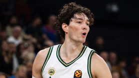 Cedi Osman’dan sürpriz transfer! 3 yıllık sözleşme imzaladı