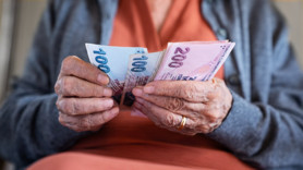 Milyonlarca emekliyi ilgilendiriyor! 23.552 TL emekli maaşı resmileşti: Fark ödemeleri ne zaman yatacak?