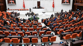 Terörsüz Türkiye Yasası Meclis'te: Adalet Komisyonu görüşmelere başladı! AK Partili Burhan Kayatür'ten tv100'de süreç açıklaması