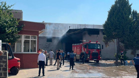 Gaziantep'te tekstil fabrikasında yangın: İtfaiye ekipleri müdahale ediyor