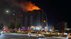 Diyarbakır'da plazada yangın: Bina tahliye edildi