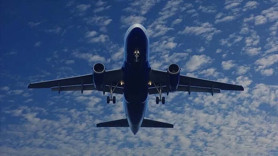 Antalya'ya gidiyordu! Uçakta tuvalet krizi: Pilot acil iniş yaptı