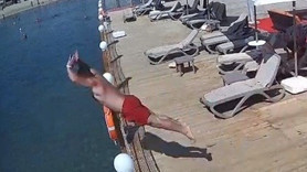 ÖLÜME ATLAYIŞ! Antalya tatili faciayla bitti: O anlar saniye saniye kamerada