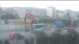 "Bora 15-20 metre havaya fırladı!" Ölen motosiklet sürücüsünün annesi böyle feryat etti: KAZA DEĞİL, CANA KAST!