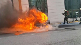 Kayseri'de şarjda unutulan elektrikli araç yandı
