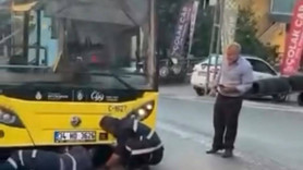 İstanbul'da asfalt çöktü! Otobüs çukura düştü