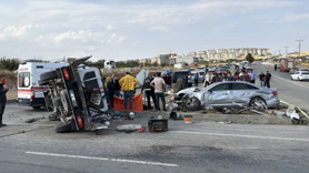 MHP'li vekil ve il başkanının bulunduğu konvoy kaza yaptı! Ölü ve yaralılar var