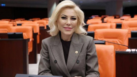İzmir'de İŞKUR programıyla öğrenciler hem okuyacak hem kazanacak! Detayları AK Parti İzmir Milletvekili Şebnem Bursalı Aksoy açıkladı