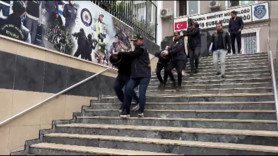 Audi’ye çalıntı plaka taktılar! Kadıköy’deki oyunu polis bozdu: Haraç için döviz bürosunu kurşunlamışlardı