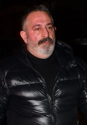 Cem Yılmaz'ı belki de ilk kez böyle göreceksiniz: İyi değilim - Resim: 1
