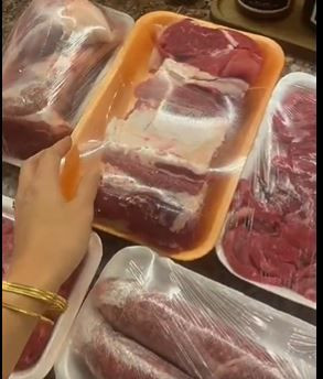 Kasaptan 1 hafta için aldığı etleri paylaşan kadın, görenleri şaşkına çevirdi! 5 gün et, diğer 2 gün bakın ne yiyor - Resim: 2