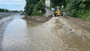 Son Dakika: Rize’de heyelan 26 köy yolunu kapattı
