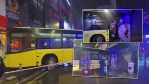 Son Dakika: Kartal'da İETT otobüsü binanın duvarına girdi