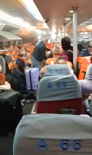 BUDO’da korkutan yangın! Çok sayıda ekip sevk edildi: 5 kişi hastaneye kaldırıldı - Resim : 1