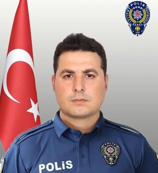 Konya'da kahreden kaza! Polis aracı ile tır çarpıştı: Bir polisimiz şehit oldu, 2 polis yaralı - Resim : 3