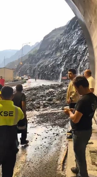 Bozulan silecek hayatını kurtardı! Saniyeler sonra kıyamet koptu - Resim : 1