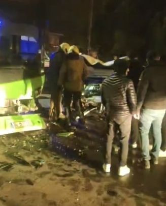 İstanbul'da feci kaza! Yaralılar var - Resim: 4