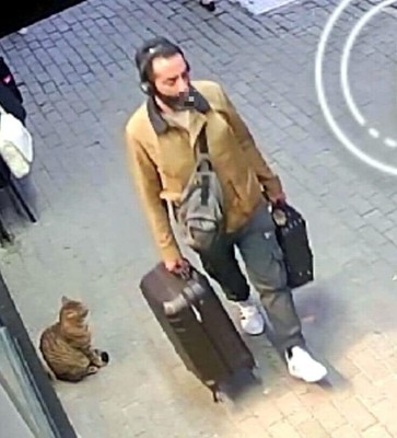 Daha önce de yakalanmıştı! Hırsızlık yapan kişi oyuncu çıktı - Resim: 1
