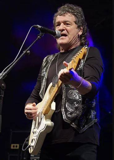 Ünlü müzisyenden acı haber! Kalp krizi sonucu hayatını kaybetti - Resim: 1