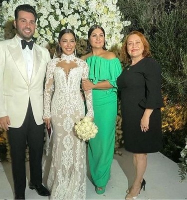 Böyle jest görülmedi! Sibel Can'ın oğlunun düğünündeki tabak detayı olay oldu - Resim: 1
