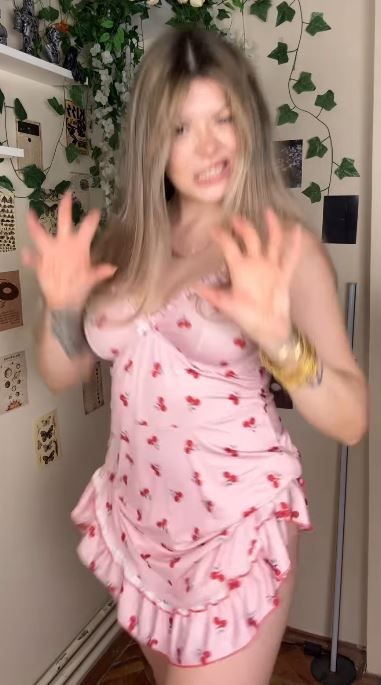 "Yılaaaan" kelimesiyle ünlenmişti! Instagram fenomeni Simge Barankoğlu'nun aylık abonelik kazancı dudakları uçuklattı - Resim: 20