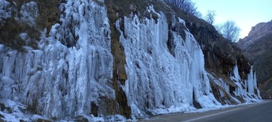 Tunceli'de termometreler çıldırdı, hava eksi 20 dereceyi gördü. Ağlayan Kayalar tamamen buz tuttu - Resim : 1
