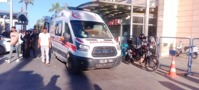İş makinesi yüksek gerilim hattına takıldı! Korkunç olayda ölüler ve yaralılar var - Resim : 2