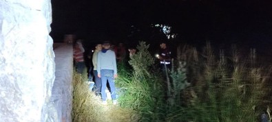 Muğla'da komşular arasında çıkan tartışma silahlı kavgaya döndü: 1 kişi hayatını kaybetti - Resim : 1