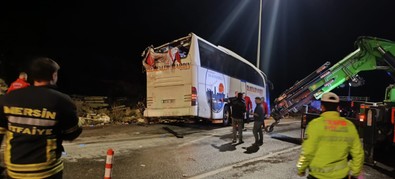 Mersin’de yolcu otobüsü devrildi: 9 ölü, 30 yaralı - Resim : 2