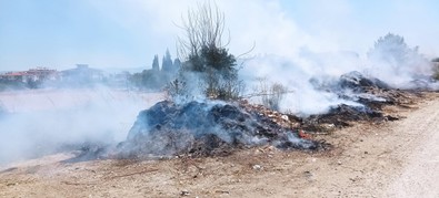 Denizli'de çöplük alan bir anda alevler içinde kaldı! İtfaiye ekipleri acilen olay yerine sevk edildi - Resim : 2