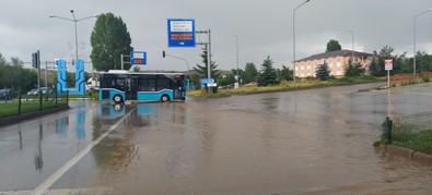 Meteoroloji'den Erzurum ve Ardahan'ın çevrelerine son dakika uyarısı geldi! Öğle saatlerinde başlayacak, akşama kadar devam edecek... Önleminizi alın - Resim : 1