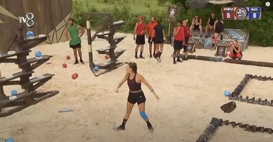 Survivor All Star'da gergin anlar! Berna sinir krizi geçirdi: “Sana ne senin karşında çocuğun mu var” - Resim : 1