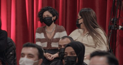 Hasan Can Kaya'dan Sadakatsiz dizisinin yıldızı Caner Cindoruk'a şok soru! "E öpüşüyordunuz?" - Resim : 3