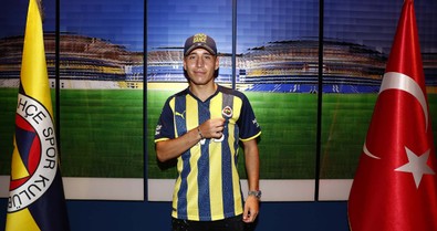 Fenerbahçe’de sürpriz ayrılık! Yıldız futbolcunun bileti kesildi! Gelecek transfer teklifleri değerlendirilecek! - Resim : 2