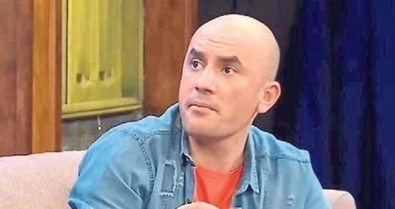 Tolga Çevik, en beğendiği komedyeni açıkladı, övgü dolu sözlerine yanıt gecikmedi - Resim : 1
