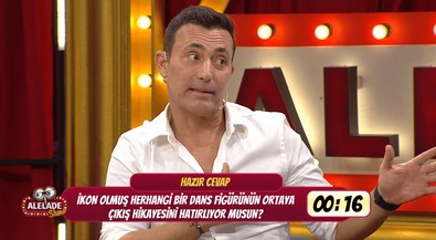 Aya Benzer şarkısındaki dansıyla popüler olmuştu! Mustafa Sandal'ın dans figürü çalıntı çıktı - Resim : 1