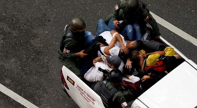Venezuela'da seçim krizi! Çok sayıda ölü ve yaralı var - Resim : 2