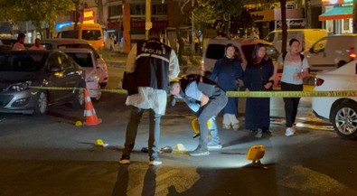 Sokak ortasında kan donduran dehşet! Ölü ve yaralı var - Resim : 2