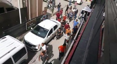 Şanlıurfa'da aşiretler birbirine girdi! Asker sokağa indi esnaf kepenk kapattı - Resim : 1
